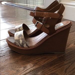 Dolce Vita wedges